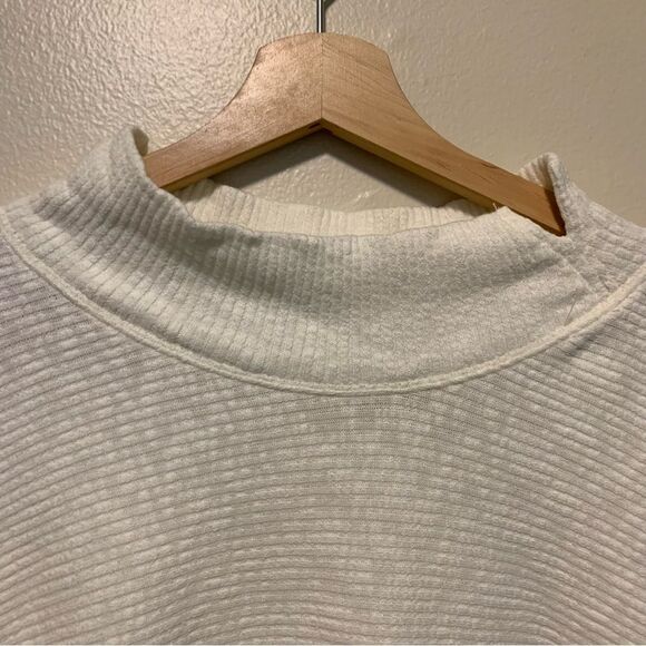 Free People Cream Tunic Sweater - Picture 4 of 8